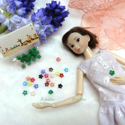 NDB005GRN Doll Dress Sewing Tiny Tool Button Star 6.5mm Green